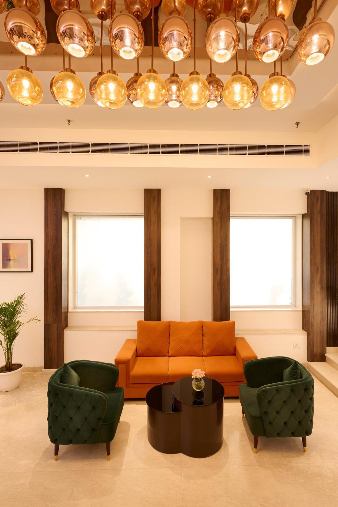 Delite Sarovar Portico Faridabad Exterior photo
